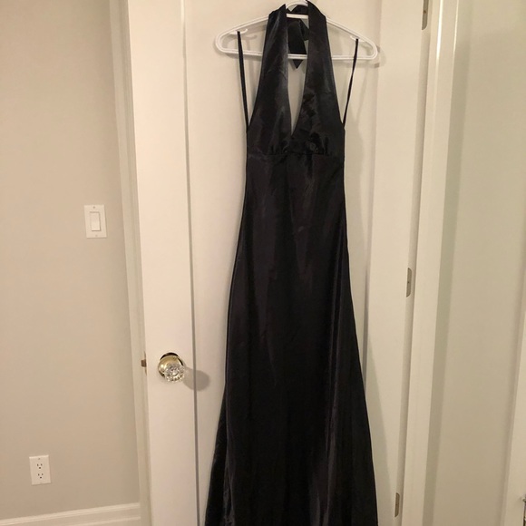 Floor length black satin evening gown - Picture 1 of 2
